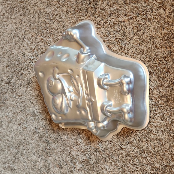 SpongeBob 2002 Wilton Cake Pan - Picture 3 of 5